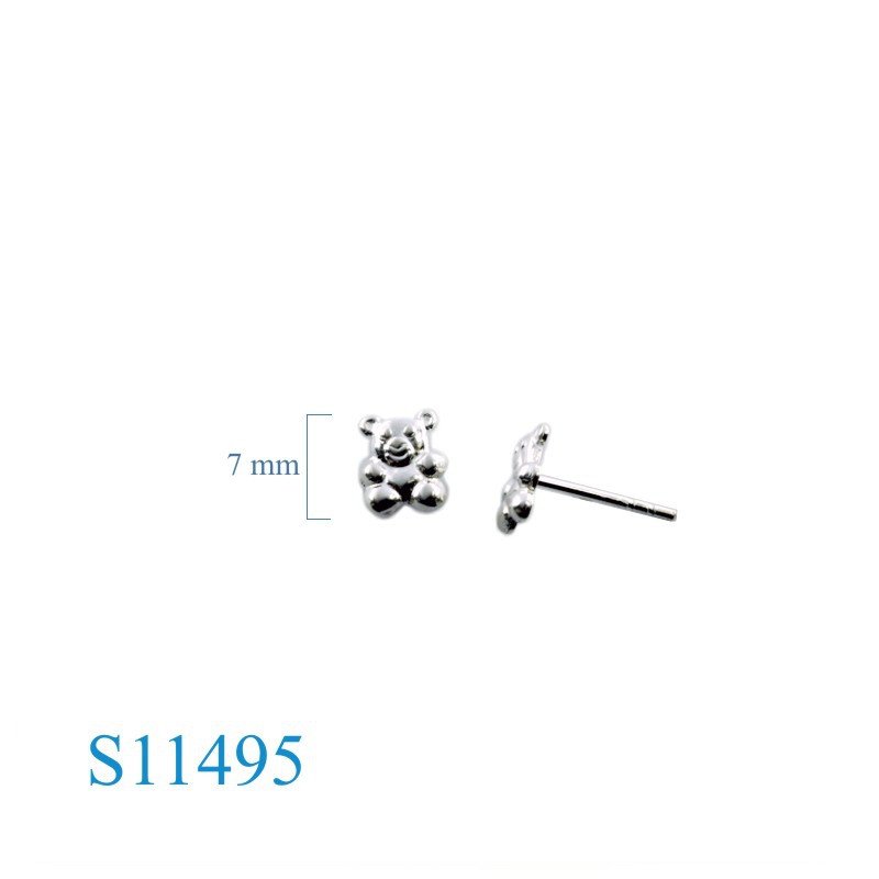 Earrings, teddy bear.