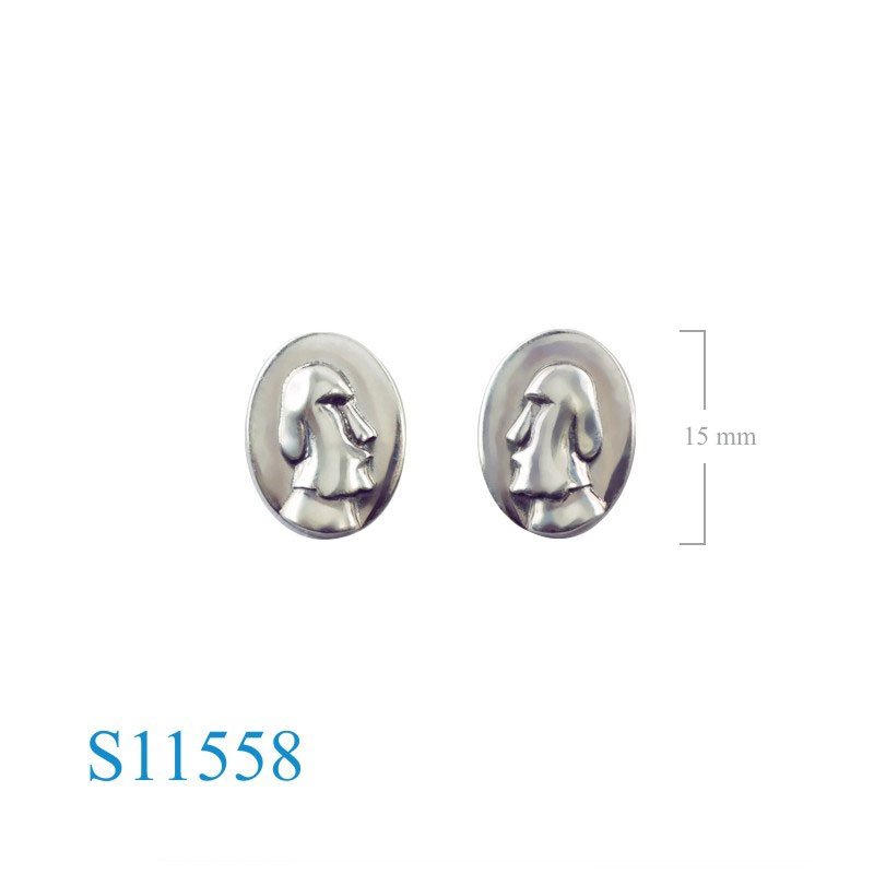 Earrings, Moai on oval.