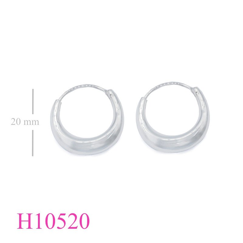 <p>Earrings, 20mm puff hoop.</p>