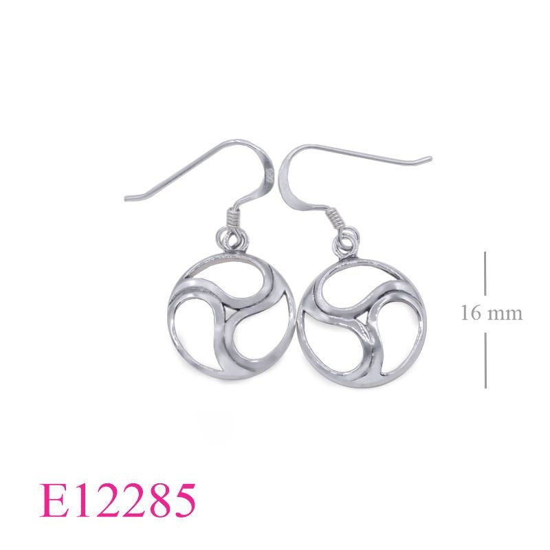 <p>Earrings, swirl.</p>