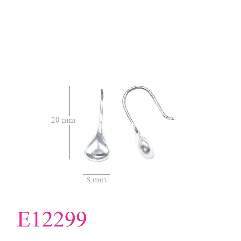 <p>Earrings, 8mm puff drop.</p>
