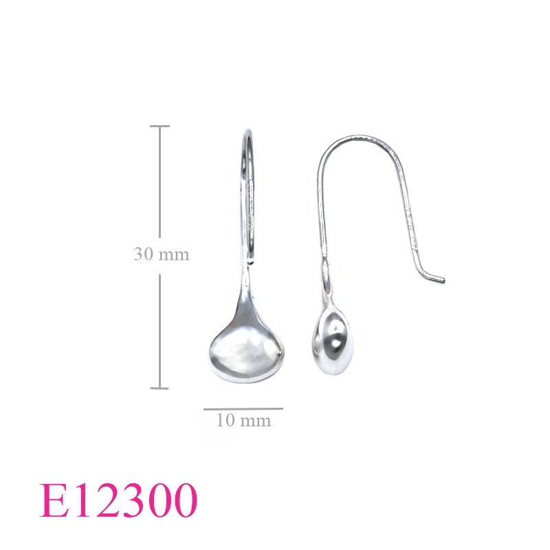 <p>Earrings, 10mm puff drop.</p>
