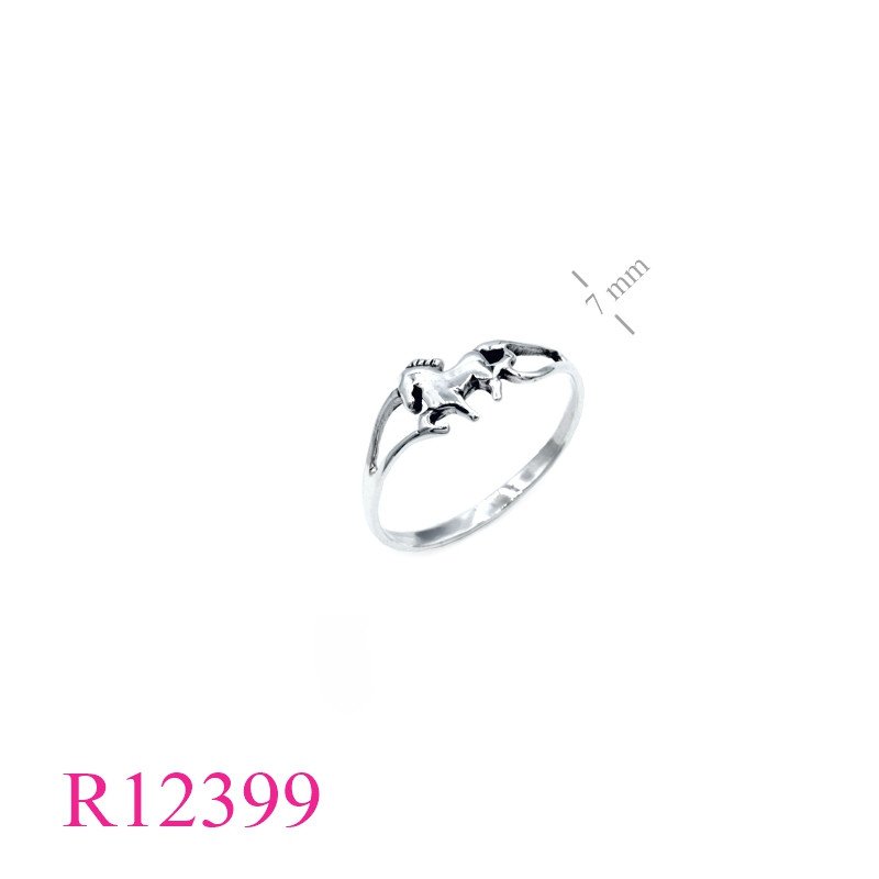 <p>Ring, horse.</p>