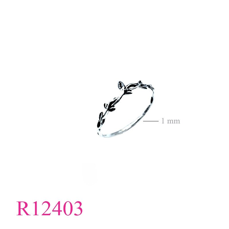 <p>Ring, ivy design.</p>