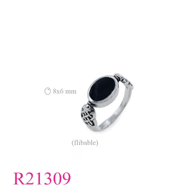 <p>Stone Ring, flibable oval stone.</p>