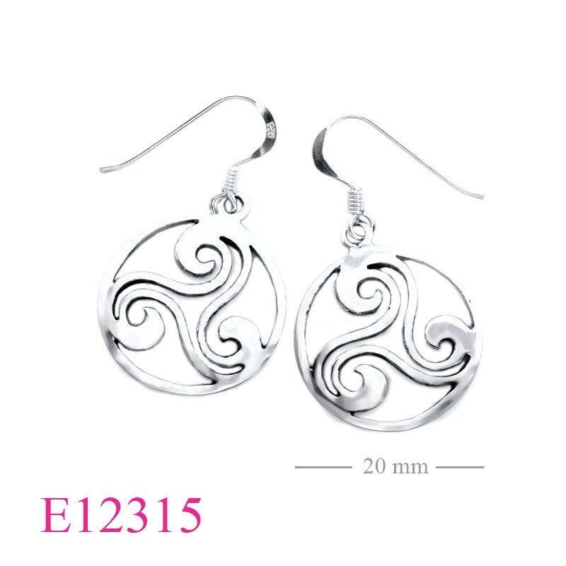 <p>Earrings, 20mm round Triskelion.</p>