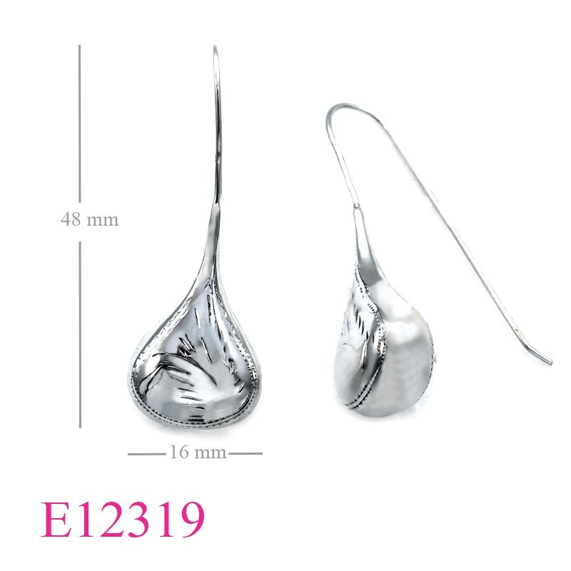 <p>Earrings, 17mm engraved puff drop</p>