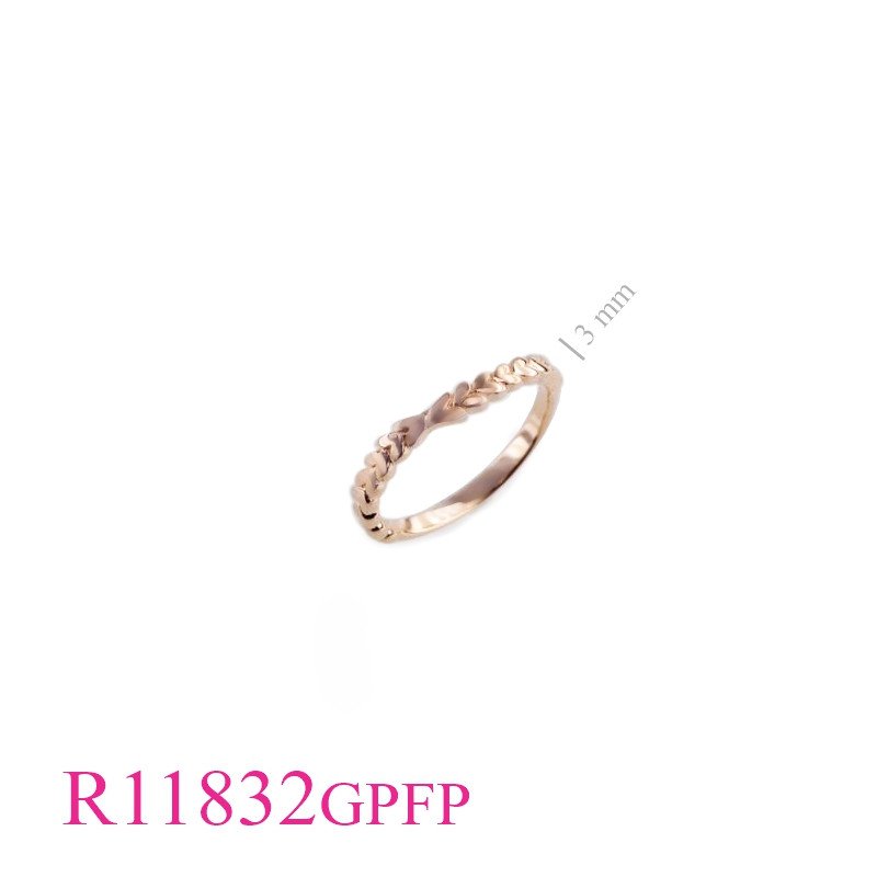<p>Ring, small hearts line with Flash Pink Gold plated.</p>
