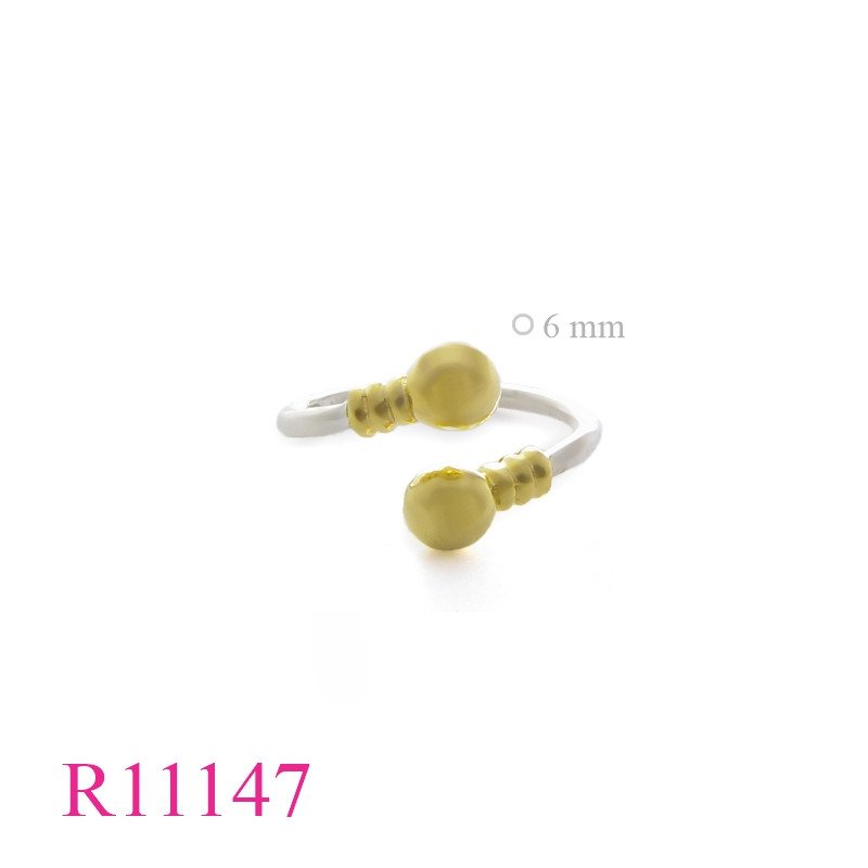<p>Ring, 2 magnatics 3 micron gold plated at both ends.</p>