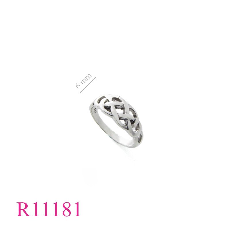 <p>Ring, celtic.</p>