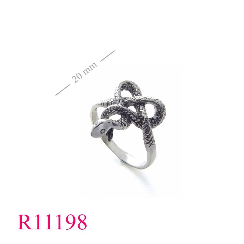 <p>Ring, Celtic knot snake.</p>