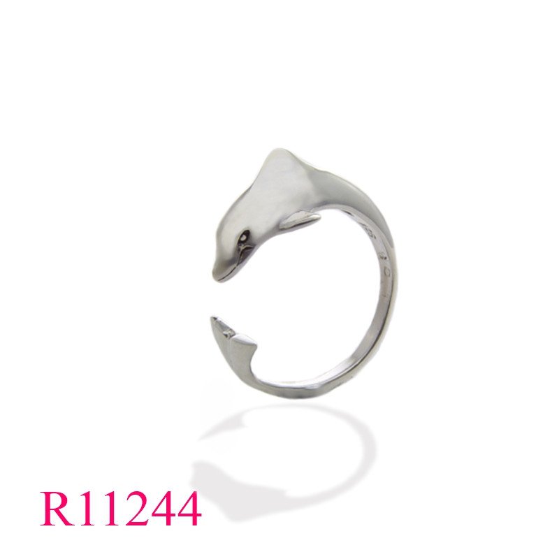 <p>Ring, dolphin.</p>