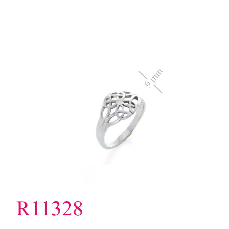 <p>Celtic Ring, Star Ring, four-pointed Celtic.</p>