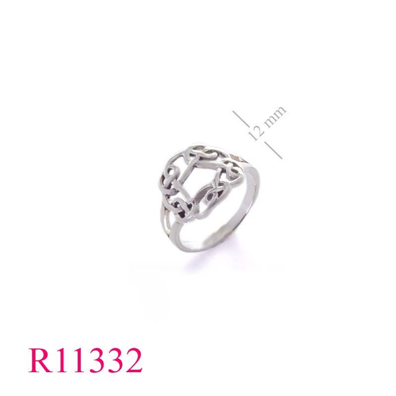 <p>Ring, round opened Celtic.</p>