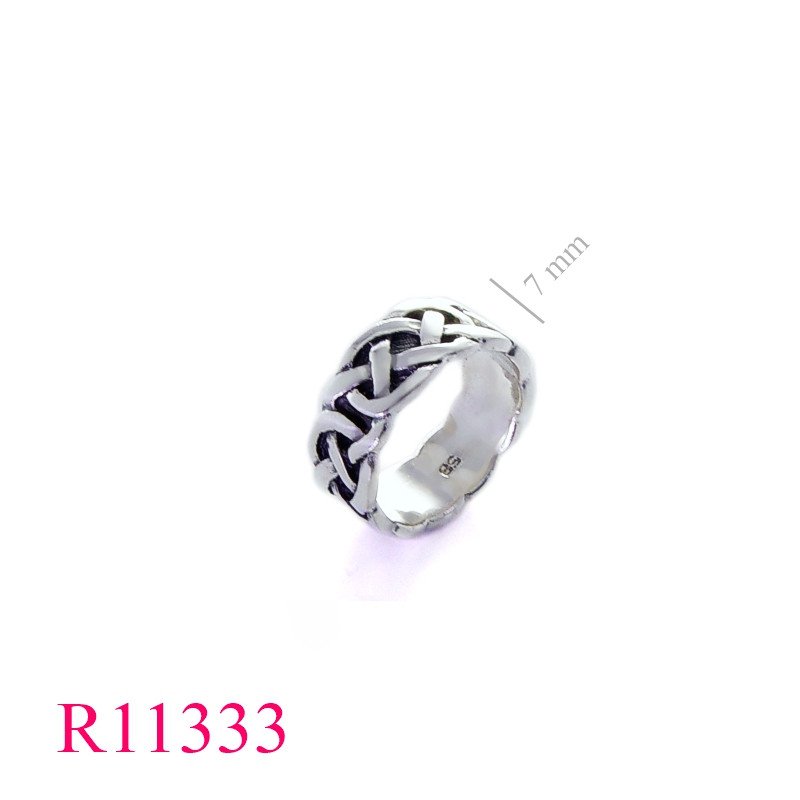 <p>Band Ring, celtic.</p>