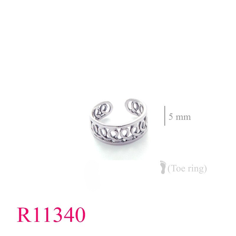 <p>Toe Ring, wire.</p>