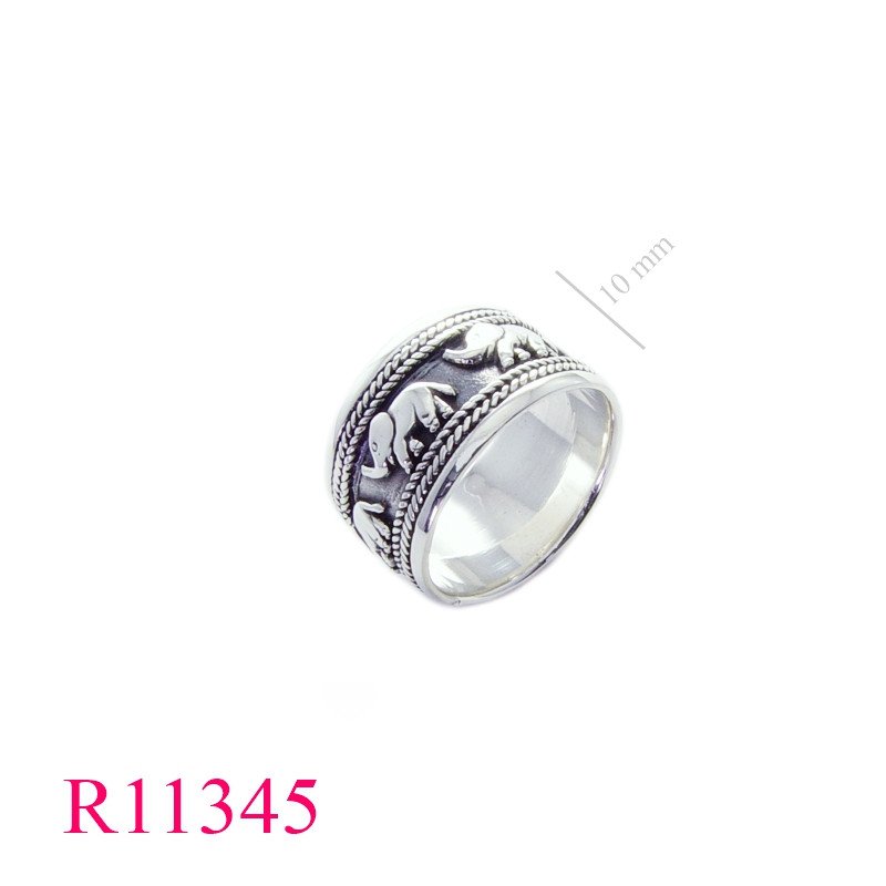 <p>Band Ring, elehhants.</p>