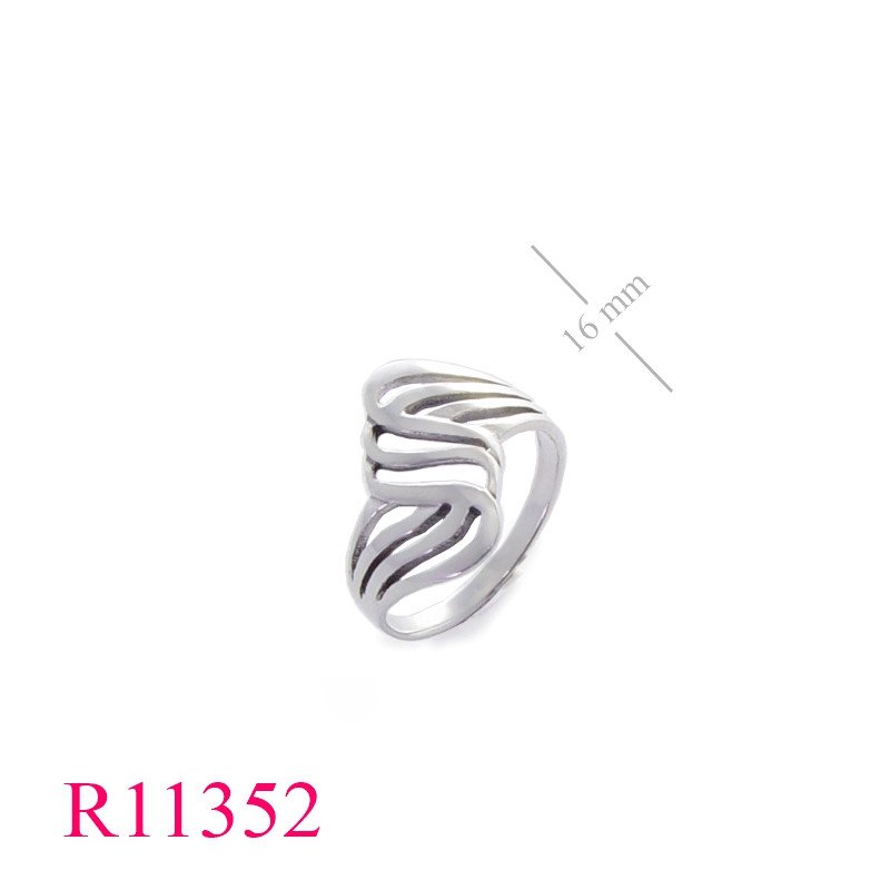 <p>Ring, 3 wavy lines.</p>
