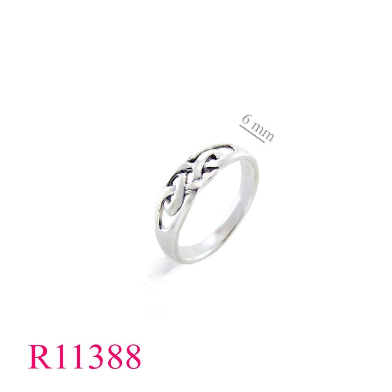 <p>Ring, celtic.</p>