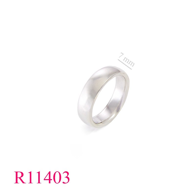 <p>Band Ring, 7mm solid.</p>