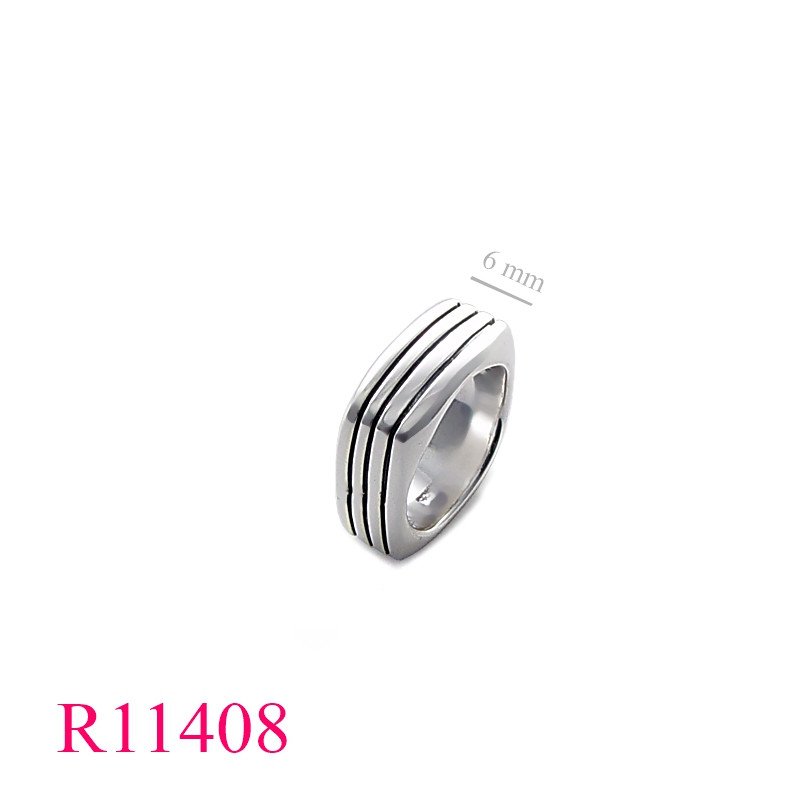 <p>Band Ring, 4 lines square.</p>
