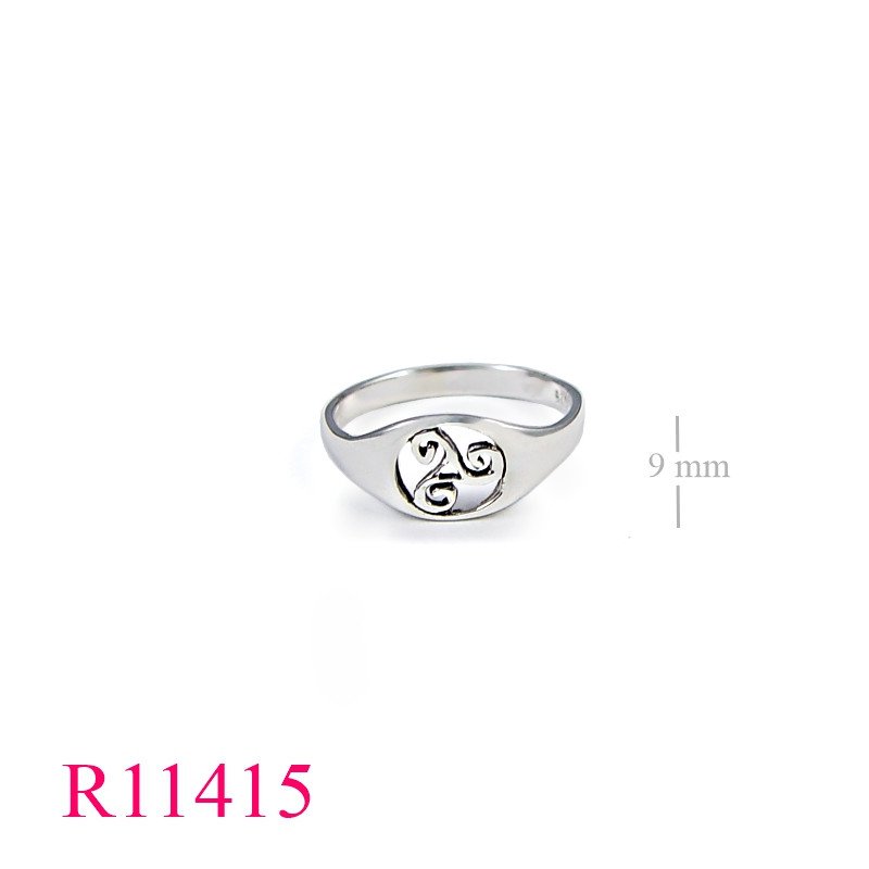 <p>Ring, open work spiral.</p>