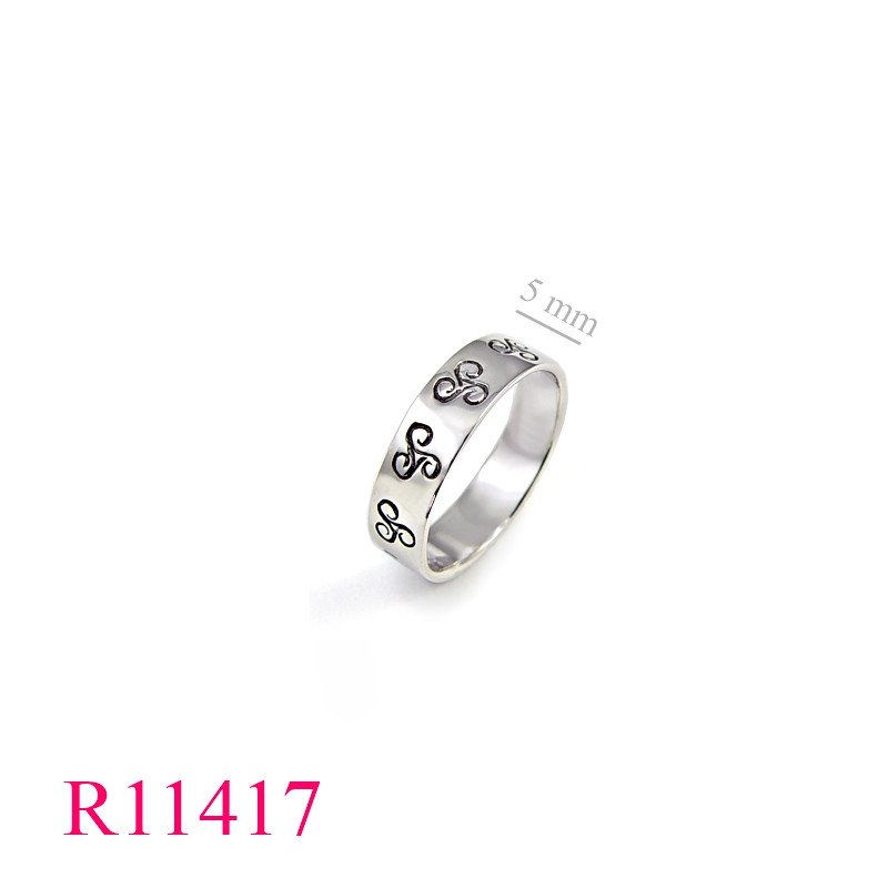 <p>Band Ring, spirals.</p>