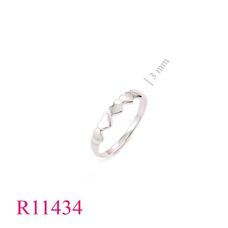 <p>Ring, 5 small hearts.</p>
