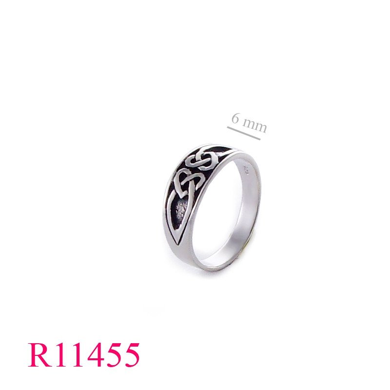 <p>Ring, celtic.</p>
