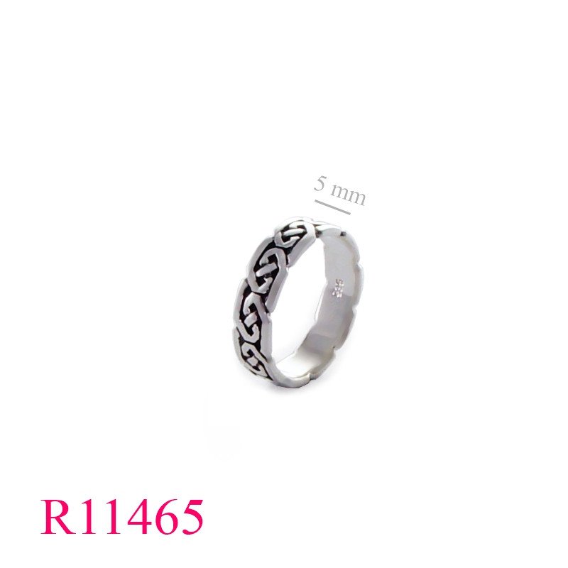 <p>Band Ring, celtic.</p>