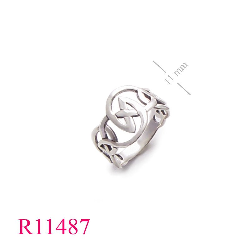 <p>Ring, celtic.</p>
