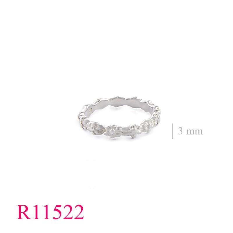 <p>Band Ring, flowers.</p>