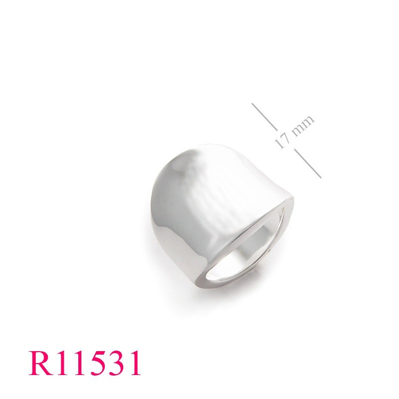 <p>Ring, concaved plain.</p>