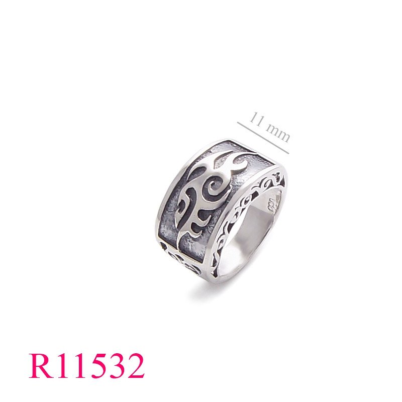 <p>Ring, tattoo design.</p>
