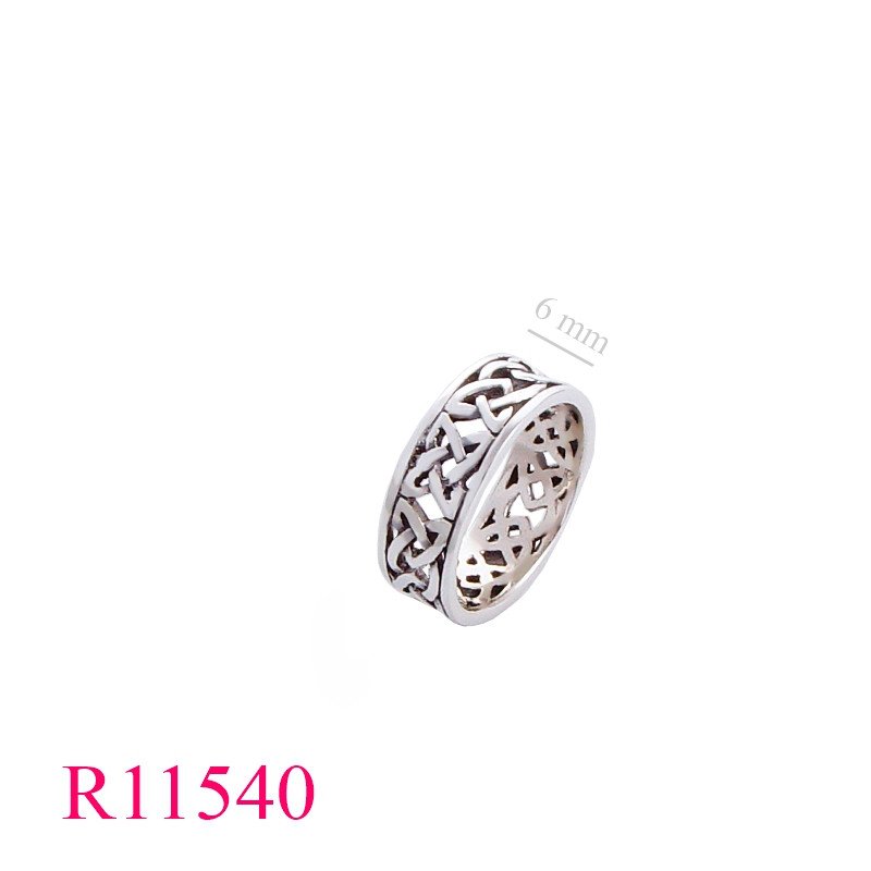 <p>Band Ring, celtic.</p>