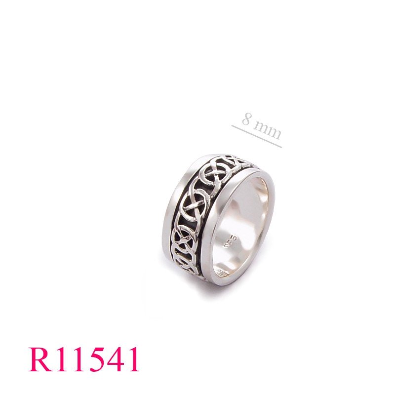 <p>Band Ring, Spinning Ring, celtic.</p>