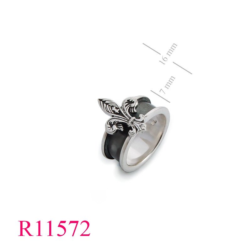 <p>Band Ring, and Fleur de lis.</p>