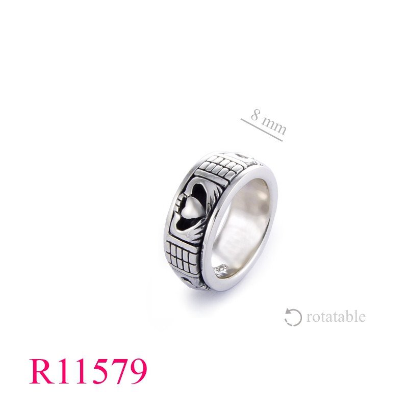 <p>Spinning Ring, Claddagh.</p>
