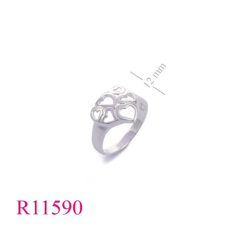 <p>Ring, multi hearts.</p>