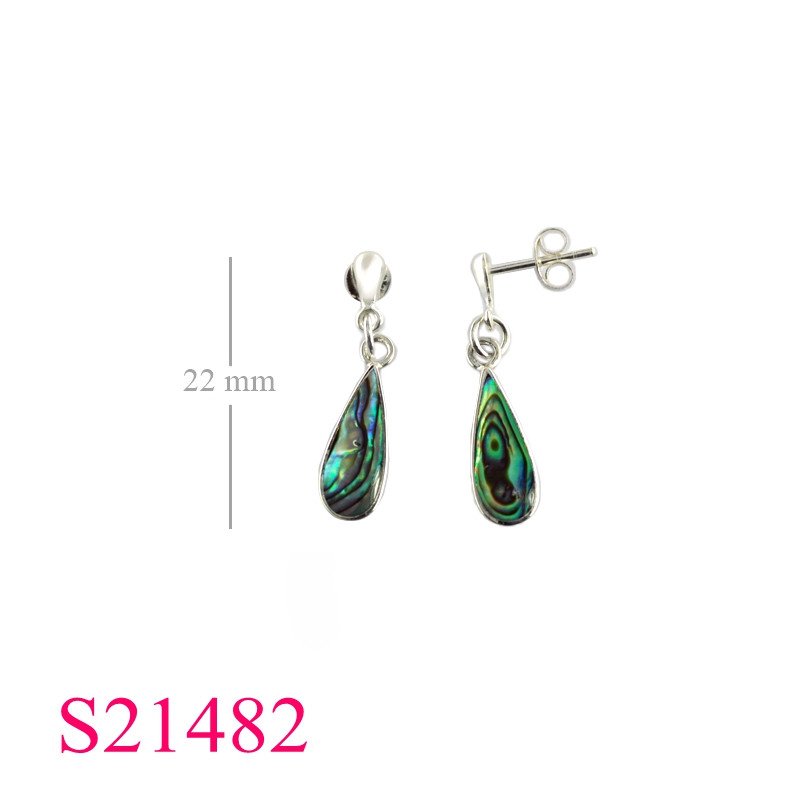<p>Earrings, drop.</p>
