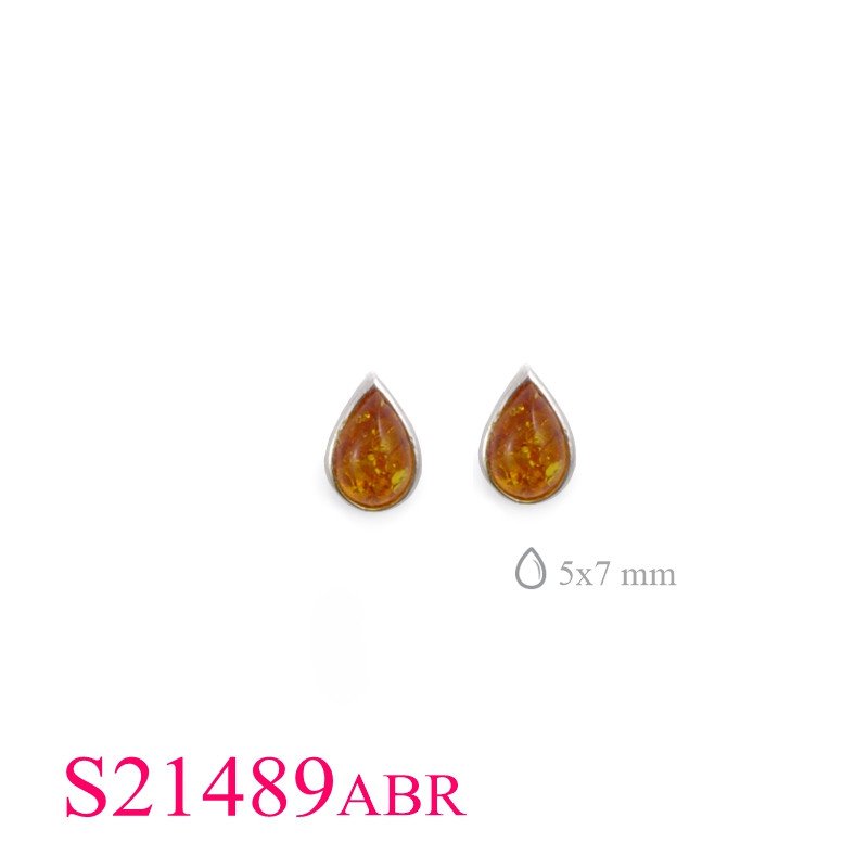 <p>Earrings, 7x5mm drop Amber.</p>