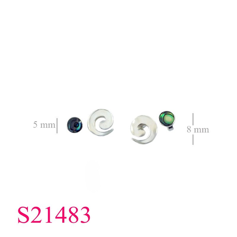 <p>Earrings, spiral and 5mm round (2 pairs).</p>