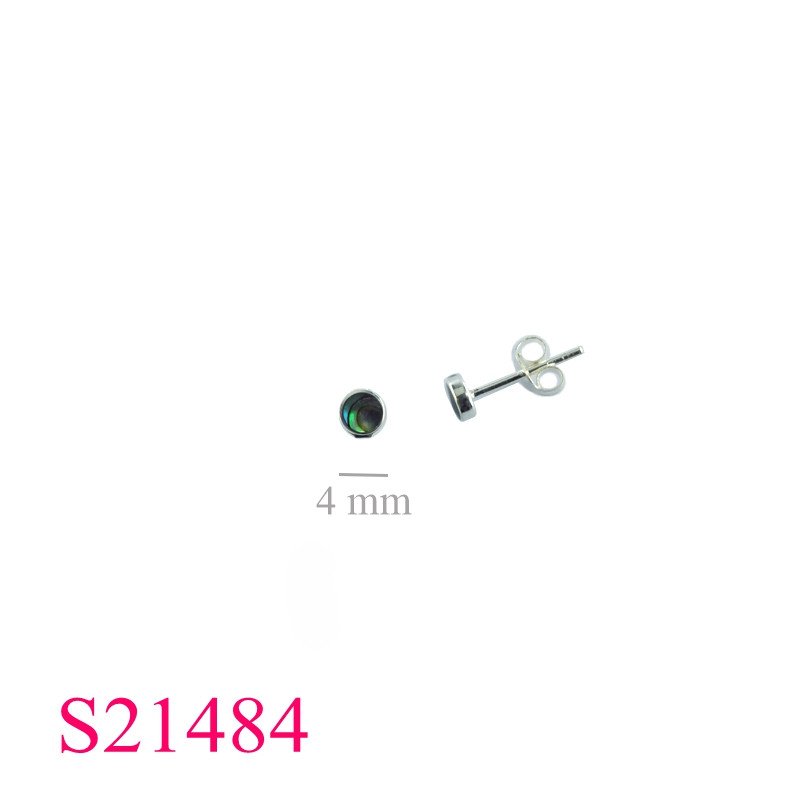 <p>Earrings, 4mm round.</p>