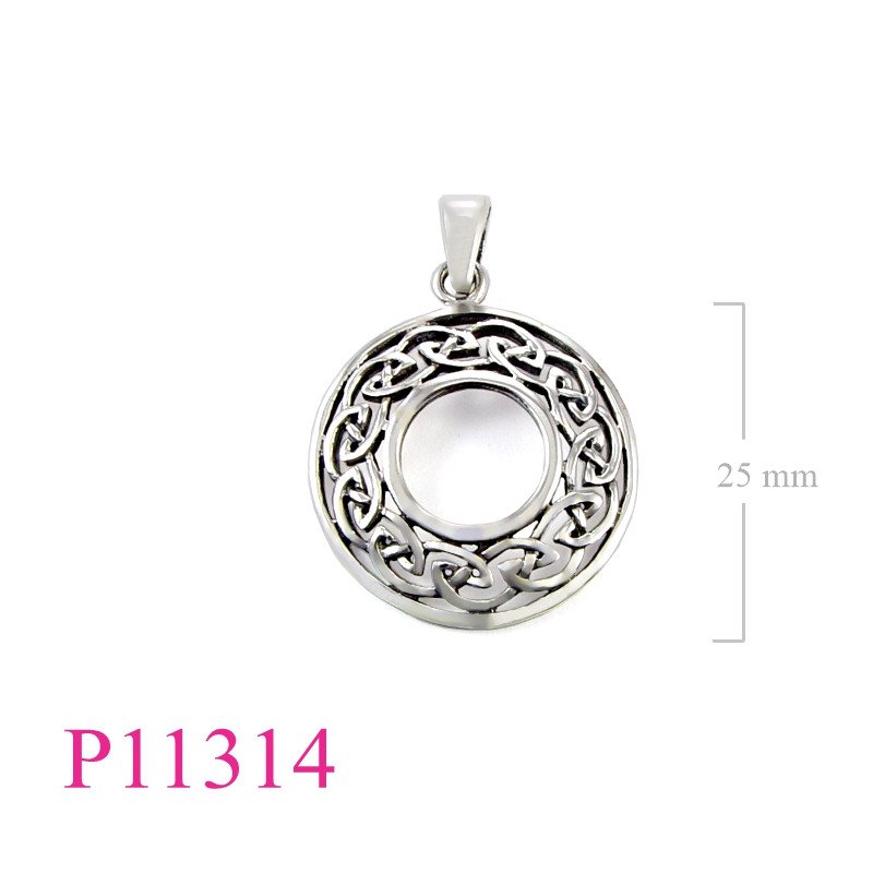 <p>Celtic Pendant, open work round celtic.</p>