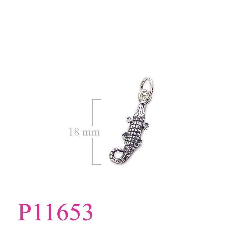 <p>Crocodile Pendant, small crocodile.</p>