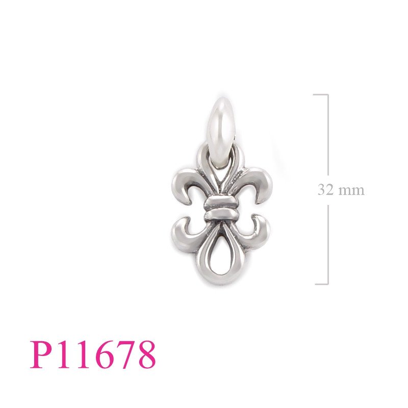 <p>Pendant, trefoil.</p>