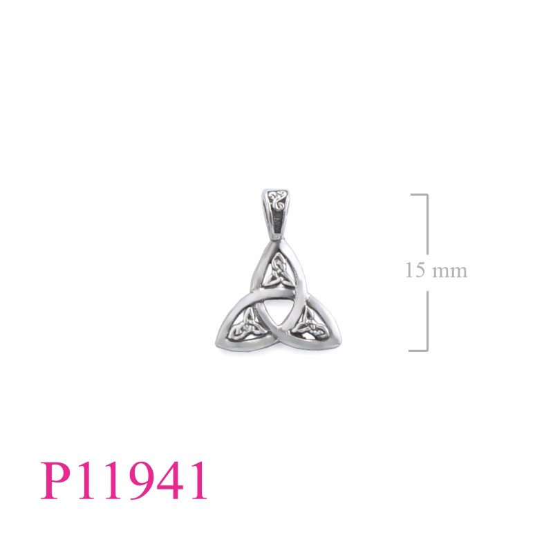 <p>Celtic Pendant, triangle celtic.</p>