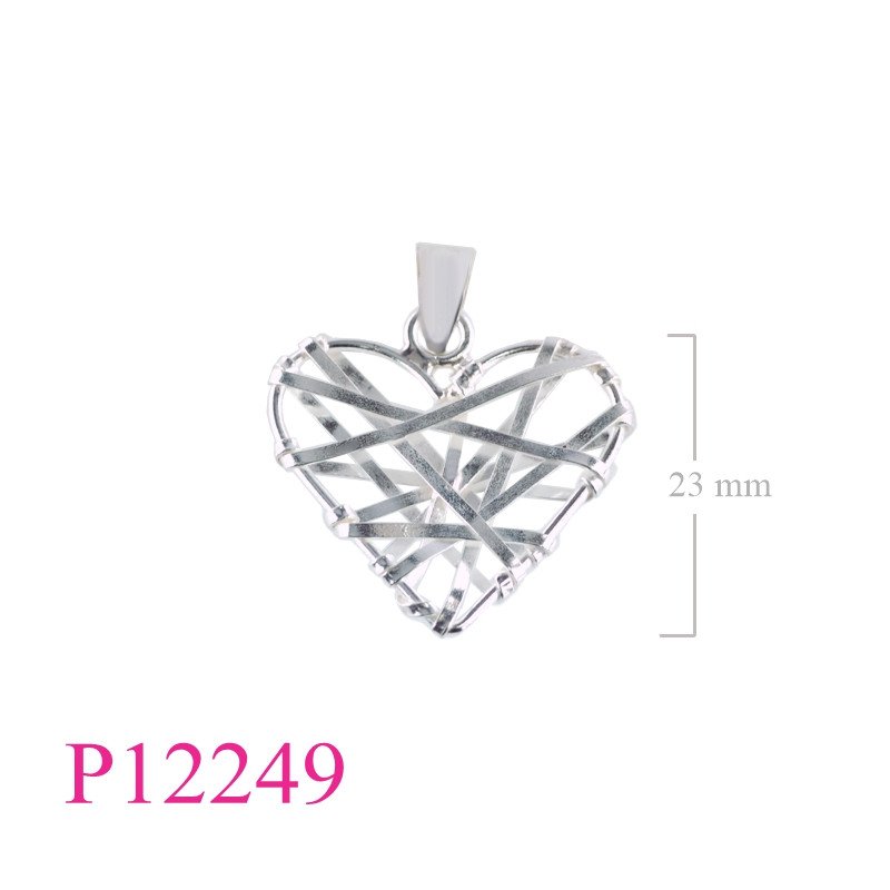 <p>Pendant, 25mm heart shape flat wire wrap.</p>