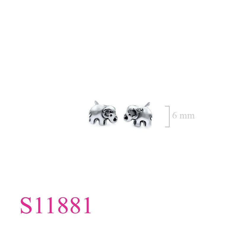 <p>Earrings, elephant.</p>