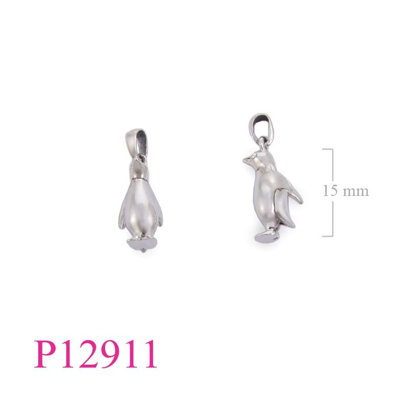 <p>Pendant, penguin.</p>